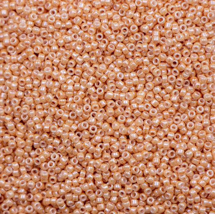 15/0 TOHO Seed Bead - Opaque Lustered Dark Beige